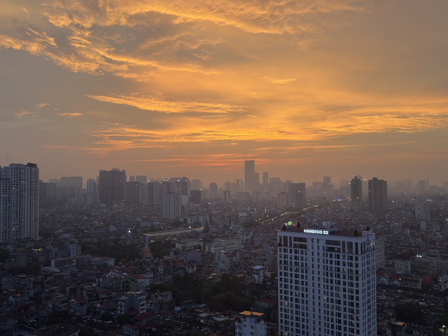 Thành phố lúc chạng vạng