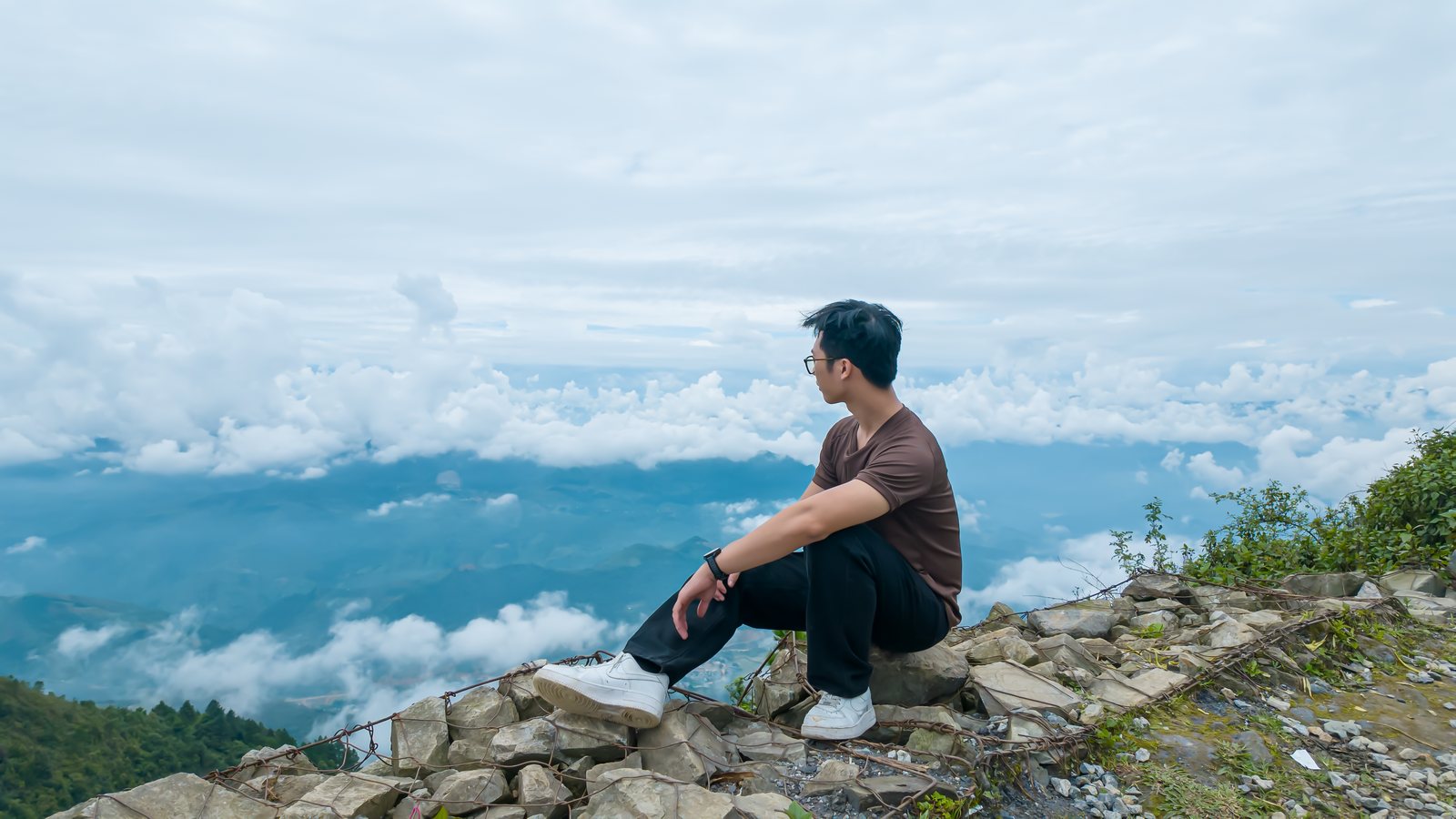 Ngồi trên biển mây Tà Xùa